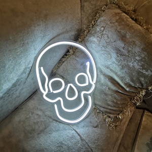 Skull Head Neon Sign, Custom Handmade Art Neon Light ,Skull LED neon light ,Wall Decor, Personalized Aesthetic Gifts,Halloween decorations