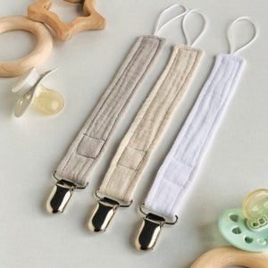 Set of 3 Muslin Pacifier Clip Neutral Dummy Clip Organic Fabric Soother Chain Baby Boy Shower Gift Baby Shower Favor Minimalist Style Binky