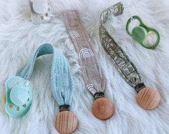 Organic Fabric Pacifier Clip Wood Pacifier Chain Muslin Dummy Chain Soother Attachment Strap Infant Toddlers Green Muslin Fabric Dummy Clip