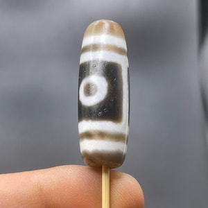 Rare Ancient Himalayan Agate Stone Beautiful Design Rare Lovely 2 Eye Banded Dzi Amulet Bead