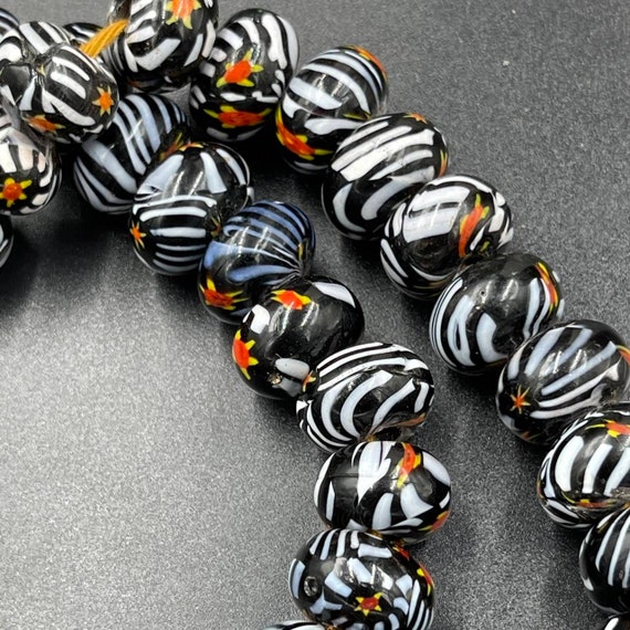 Stunning Old multicolor Ancient Gabri Glass Beads… - image 3