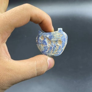 Ancient Natural old Lapis Lazuli Intaglio pendant
