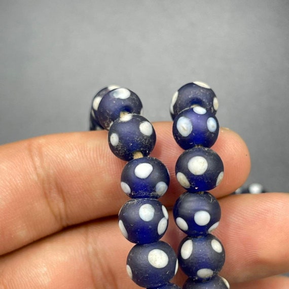 Beautiful Ancient Beads African Old glass Beads L… - image 3