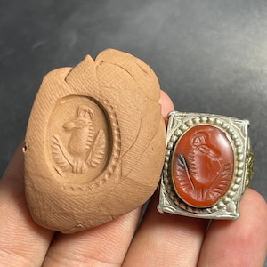 Schöner Antiker Nahöstlicher Alter Achat-Intaglio-Stein Römisches Siegel-Stempel-Goldvergoldung Massivsilber-Ring