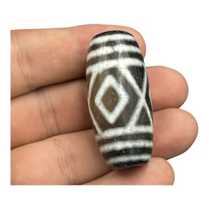 Veey Rare Ancient indo Tibetan Amulet Agate Eyes motifs dzi bead Amulet