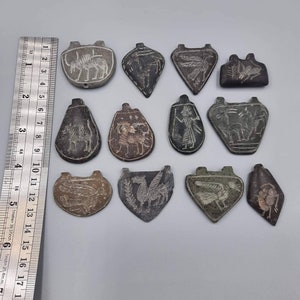 Best Deal lot 12 pieces Ancient Near Eastern Old Rare stones Intaglio Different figures Engraved Amulet Pendants