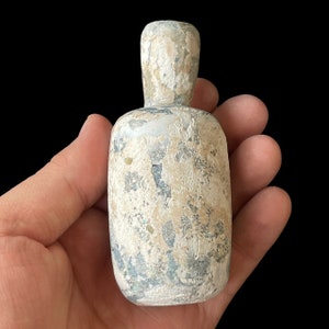 Spectaculaire ancienne bouteille antique unique en verre romain irisé