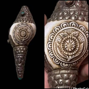 Antique Tibetan Silver Art Engraved White Shell Pendant