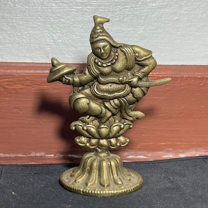 Wonderful Ancient near Eastern Bronze warrior idol Engraved Statue Stand