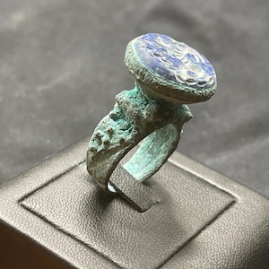 Very Rare Ancient Roman Style Bronze with Natural lapis lazuli Intaglio Stone Ring With Rare Patina
