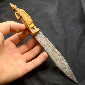 Wonderful Ancient Tibetan bronze short sword with gold Gilded human figure