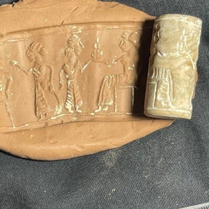 Unique Old jasper Stone Cylinder Seal Bead With Figures Impression