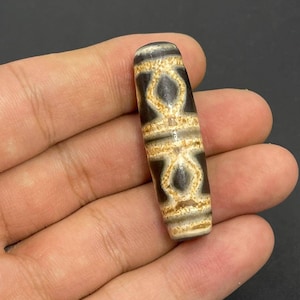 Excellent Authentic Ancient Old Tibetan Himalayan Agate 6 Eye Rare Beautiful Lucky Amulet Dzi Bead