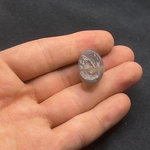 Near Eastern old chalcedony Agate stone Ancient Seal stamp old bead