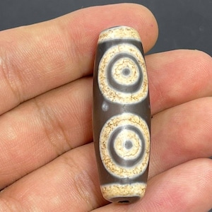 Unique Authentic Ancient Old Tibetan Himalayan Agate 3 Eye Rare Lucky Amulet Dzi Bead