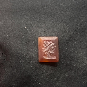 Beautiful Ancient Roman intaglio Gemstone Carnelian Seal Stamp Cabochon depicted a king face