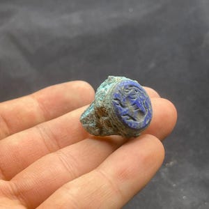 Very Rare Ancient Roman Style Bronze with Natural lapis lazuli Intaglio Stone Ring With Rare Patina