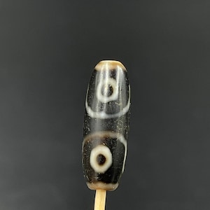 Extremely Rare Genuine Antique Tibetan Dzi Bead With Ancient 3 Eyes Powerful Ancient Dzi Bead Collectable Bead