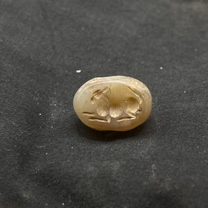 Near Eastern old chalcedony Agate stone Ancient Seal stamp old bead