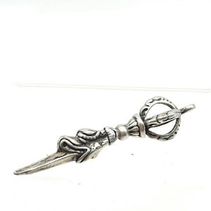 Beautiful Tibetan Mix Silver Dragon Carved Amulet Wearable