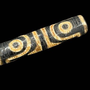 Lovely Authentic Ancient Old Tibetan Agate 4 Eye Rare Beautiful Lucky Amulet Dzi Bead