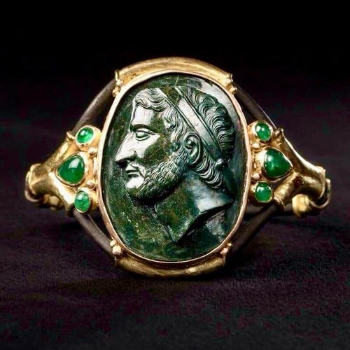 Bague de tête de loup en bronze légionnaire romain antique