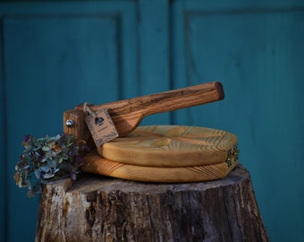 EXTRA LARGE handmade Mexican tortilla press in Pine and Oak Wood