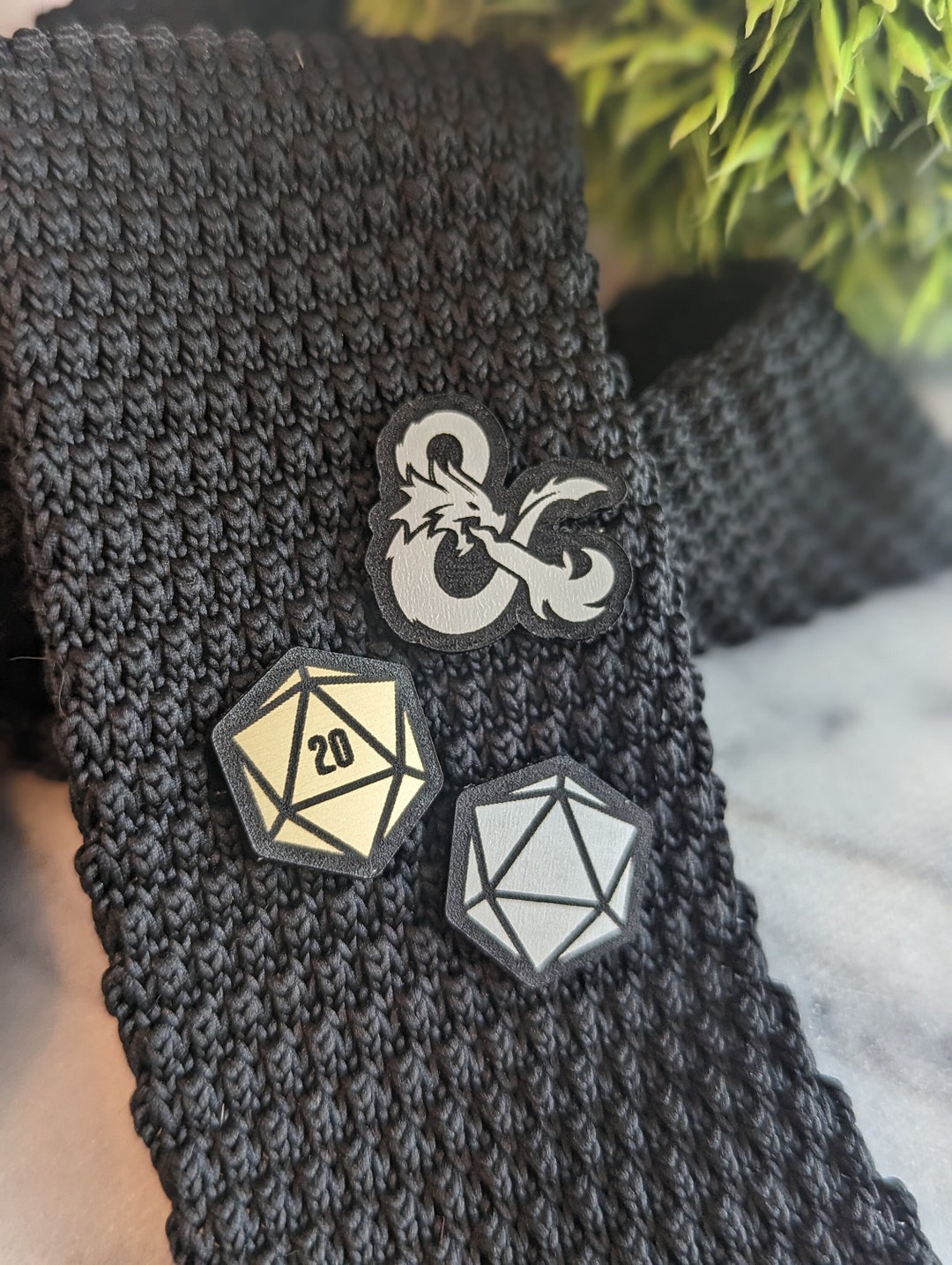 dungeons and dragons tie