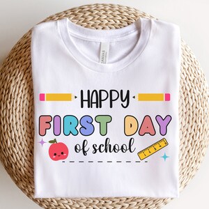 Alles Gute zum ersten Tag der Schule Shirt, Lehrer Shirts, Lehrer Geschenke, Lehrer Wertschätzung Geschenk, zurück in die Schule Shirts, Grundschullehrer T-shirt