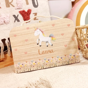 Einhorn Kiste Geschenk für Mädchen | Erinnerungskiste, Schatztruhe, Schatzkiste, Schmuckbox, Bastelkoffer, Spielkoffer personalisierbar