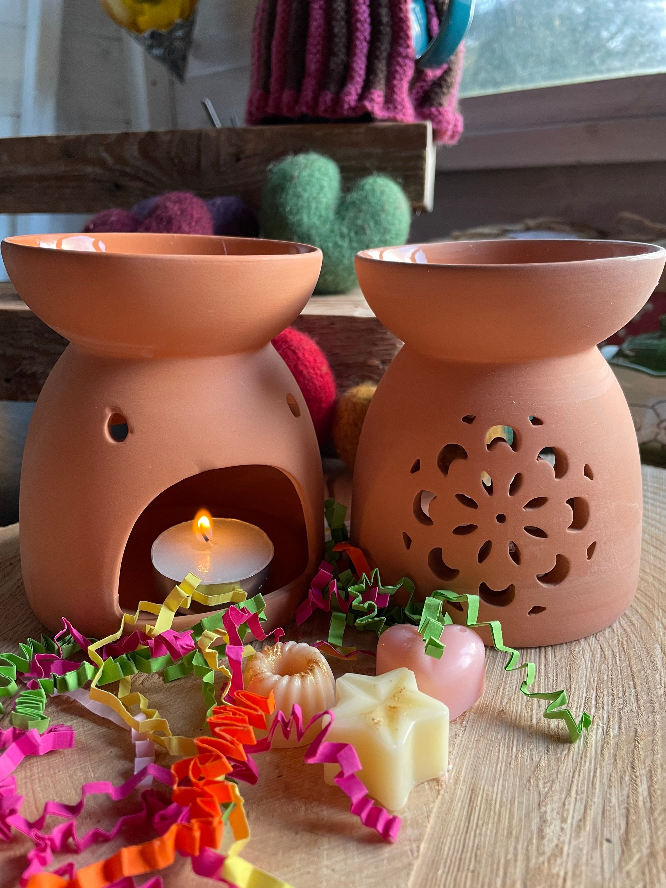 Mosiee Ceramic Flower Pattern Wax Oil Burners, Wax Melts Candle Warmer for  Home Decor 