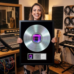 MUSIC STREAMING AWARD, Custom Vinyl Record, Award, Vinyl Record Plaque, Streaming Success Award For Musicians & Podcasts Any # Of Streams