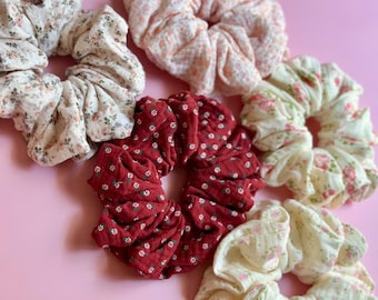 Set 5pcs 5 styles Floral Muslin Cotton Scrunchies – Soft Natural Hair Tie, Handmade Hair Accessory, Lightweight Elastic Scrunchies