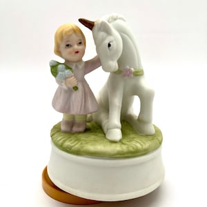 Vintage Flambro Girl & Unicorn Porcelain Music Box 90s &quot;Over the Rainbow&quot; WORKS