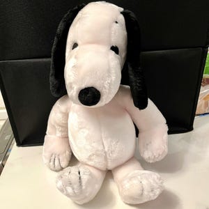 PEANUTS SNOOPY DOG 1968 Vintage  Plush Stuffed Animal Kids Toy White Black 19"
