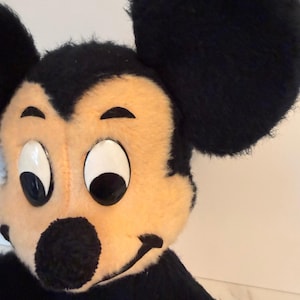 Peluche vintage de Mickey Mouse de Walt Disney, Disneyland California, años 60 y 70 imagen 3