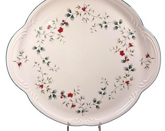 Pfaltzgraff Winterbeeren-Weihnachtsservierplatte 12,5" Stechpalmenbeeren-Weihnachtsplatte