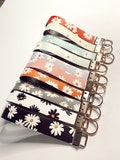 Handmade Daisy Key Fobs!
