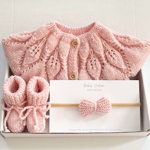 Woolen sweater for newborn baby online