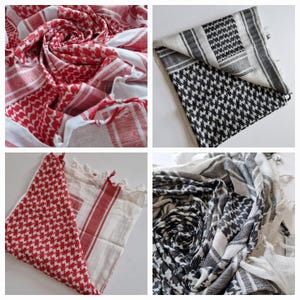Może przedstawiać: Cztery różne wzorzyste chusty keffiyeh. Dwie są czerwono-białe, a dwie czarno-białe.