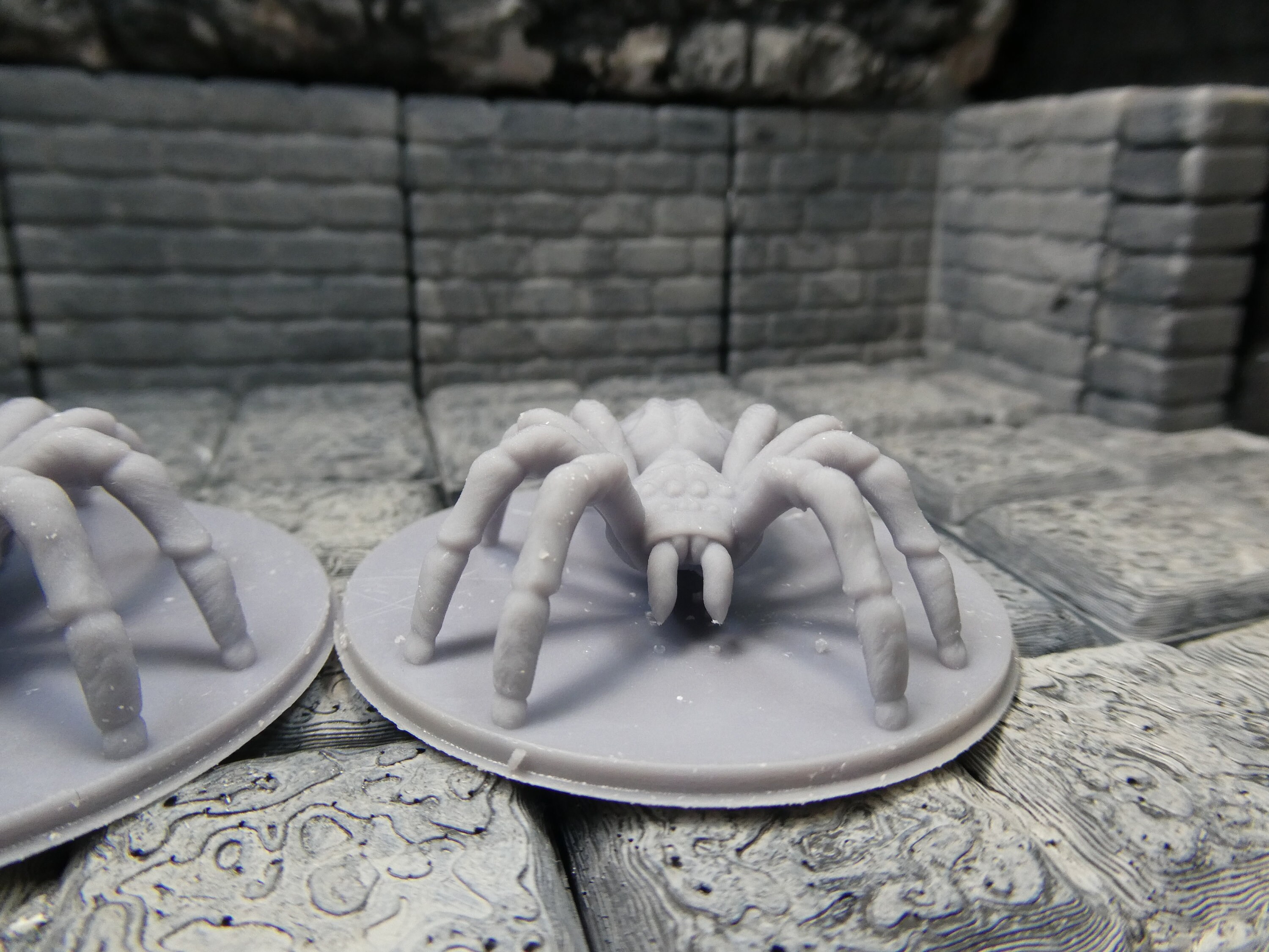 Giant Spider Miniatures Set of 2 DnD Dungeons and Dragons | Etsy