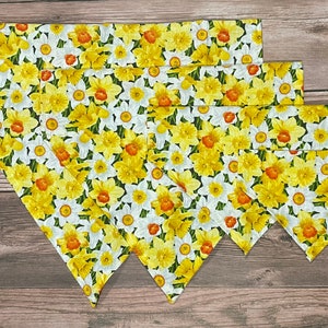 Spring Summer Daffodil Floral Dog Bandana