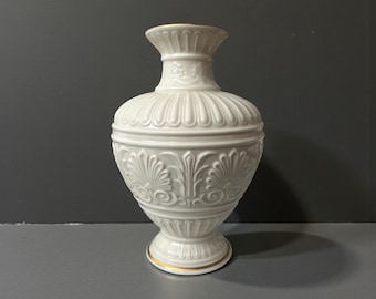 Vintage Lenox Athenian Vase • Ivory Porcelain with Gold Trim