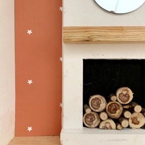 Stars in Rust Dollhouse Wallpaper Download