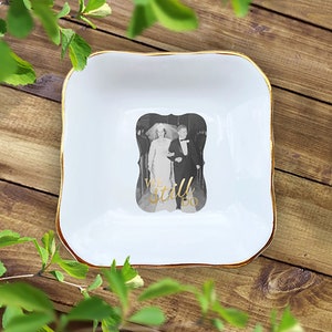 Porte-bagues photo personnalisé We Still do - Cadeau personnalisé en noir et blanc pour alliances avec photo de mariage - Cadeau pour anniversaire de mariage - Porte-bagues photo personnalisé