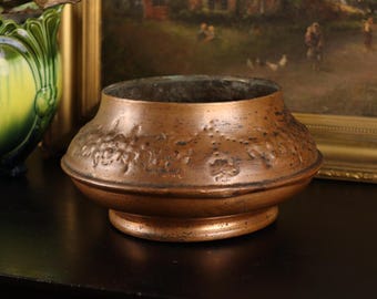 Antique Art Nouveau Copper Jardinière c.1900 | Shallow Repoussé Floral Ribbon Planter | English Arts & Crafts Hammered Cachepot Rustic Patina