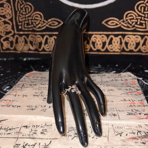 The Miracle Frequency Ring, Attract Miracles & Large Amounts Of Fortune