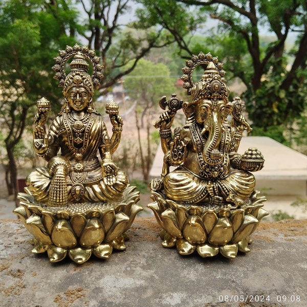 Brass Gold Finish Lakshmi Ganesha  Hindu God Idol, Brass Laxmi Ganesh Set, Ganesh Laxmi Statue, Diwali Puja God, Laxmi Ganesh Murti 15 Cm