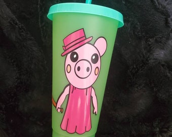 Piggy personalized 24 oz plastic color changing gaming cup