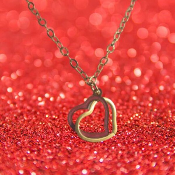 Collier Cœur rouge création originale nouveauté Cadeau st-valentin ou fête des mères